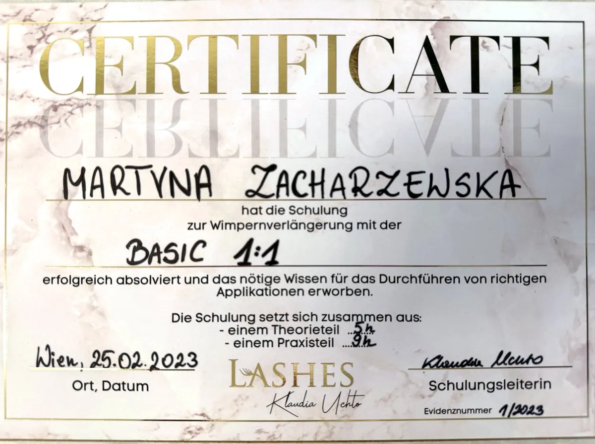 Zertifikat über die Schulung zur Wimpernverlängerung Basic 1:1 für Martyna Zacharzewska